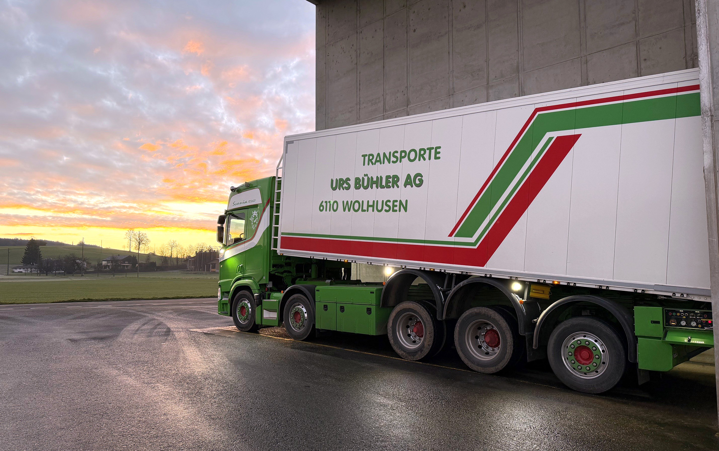 Scania R490 240 Lastwagen